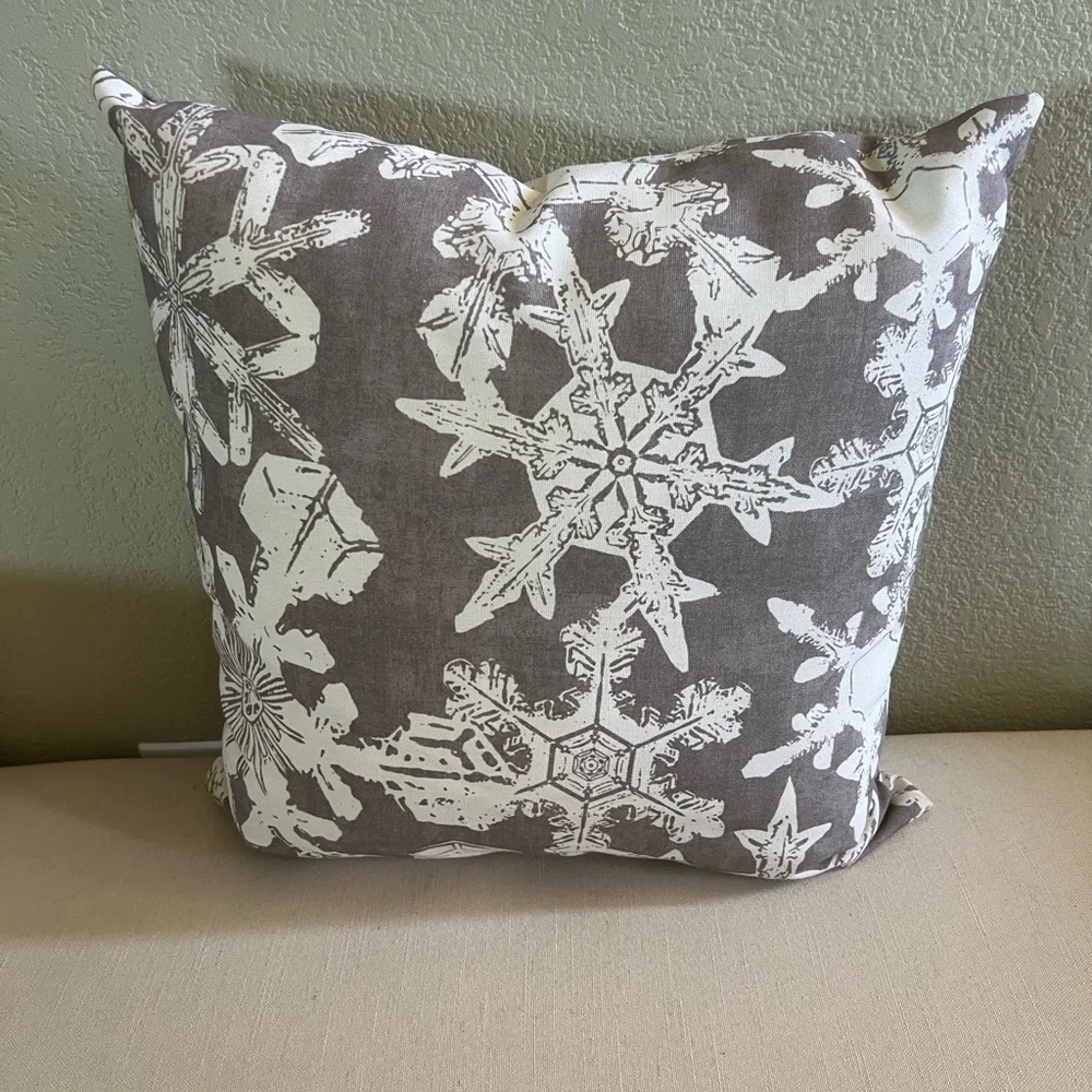 Pottery Barn like new